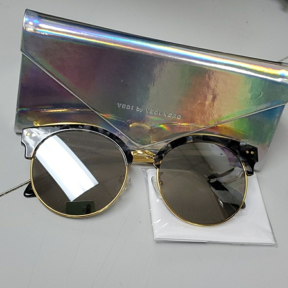 VEDI VERO Sunglasses - Picture 1 of 6